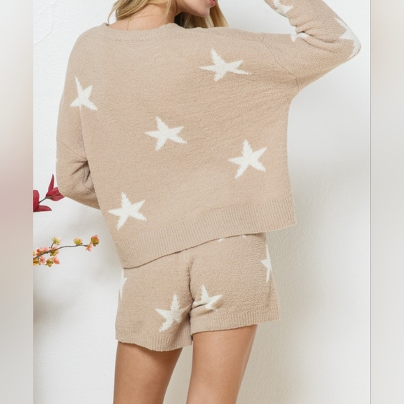 #159 Fabulous Soft Long Sleeve Star Print Top&Short 2pc Set - Picture 3 of 12